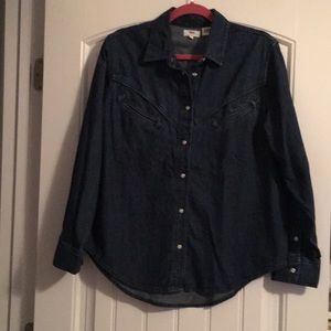 Levi’s denim shirt - M